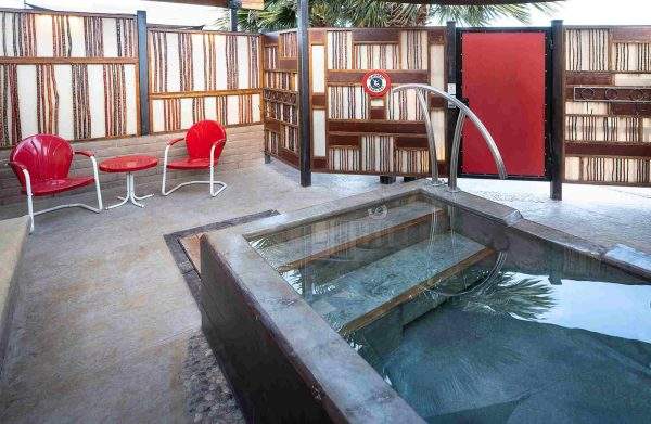 Red Bath - hot mineral water soaking tub at Blackstone Hotsprings