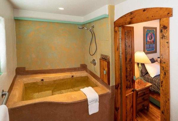 private hot spring bath in the Roy Rogers room, Blackstone Hotsprings
