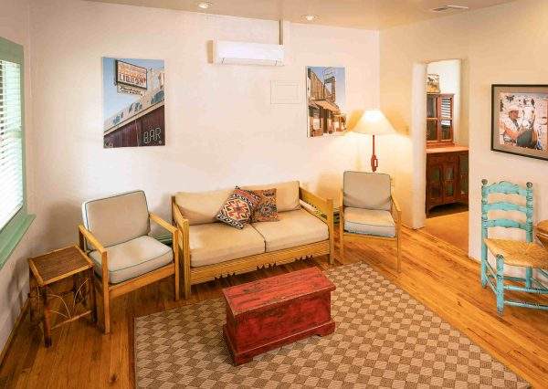 seating area, Roy Rogers room, Blackstone Hotsprings